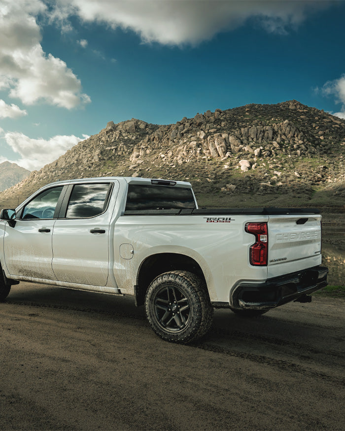Chevy Silverado Heavy Duty Tonneau Cover Lake