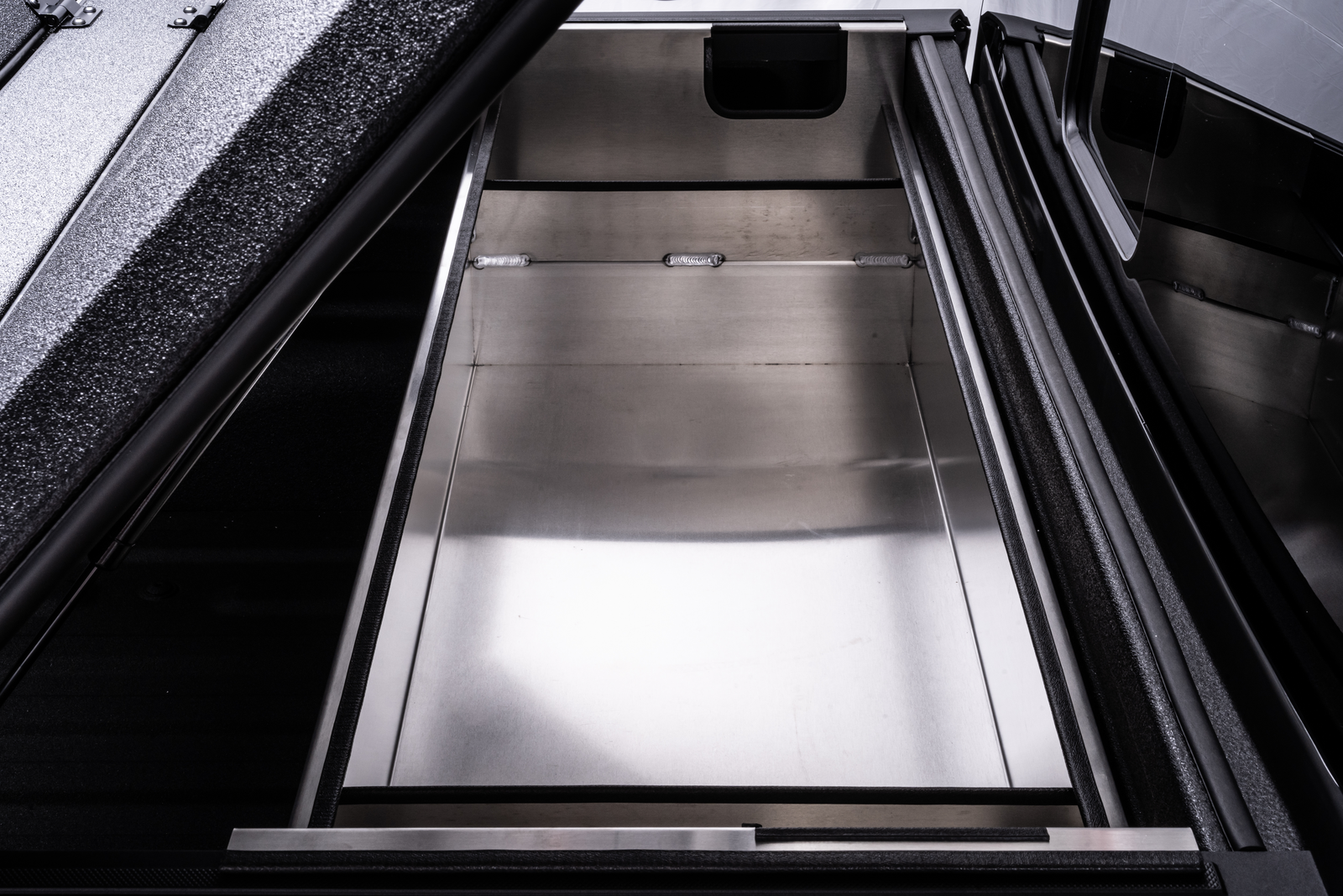 Cross Bin 13 - Toyota