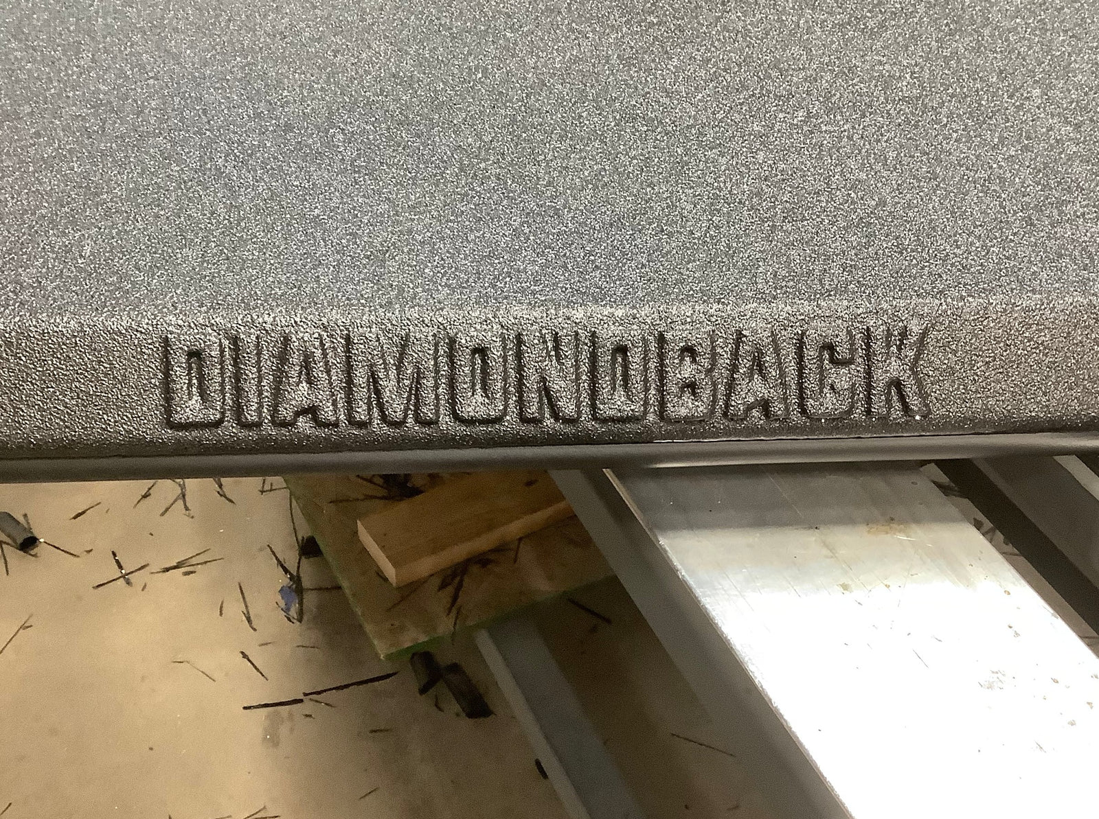Outlet DiamondBack Switchback