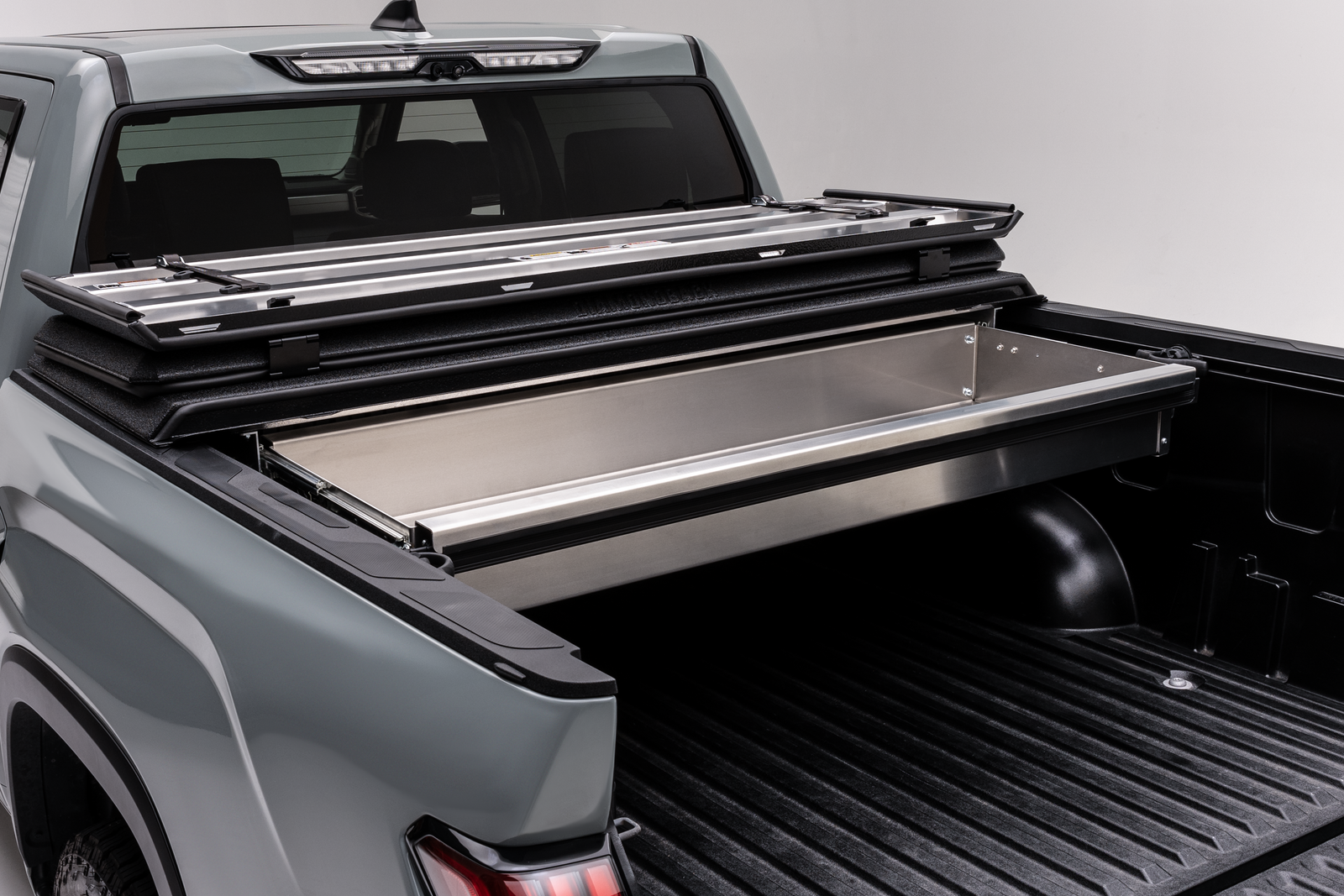 Wingman™ Slider Bin