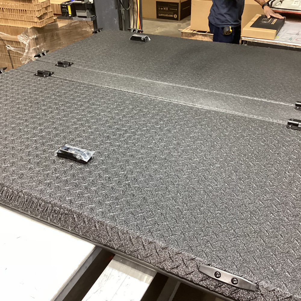 Outlet DiamondBack HD
