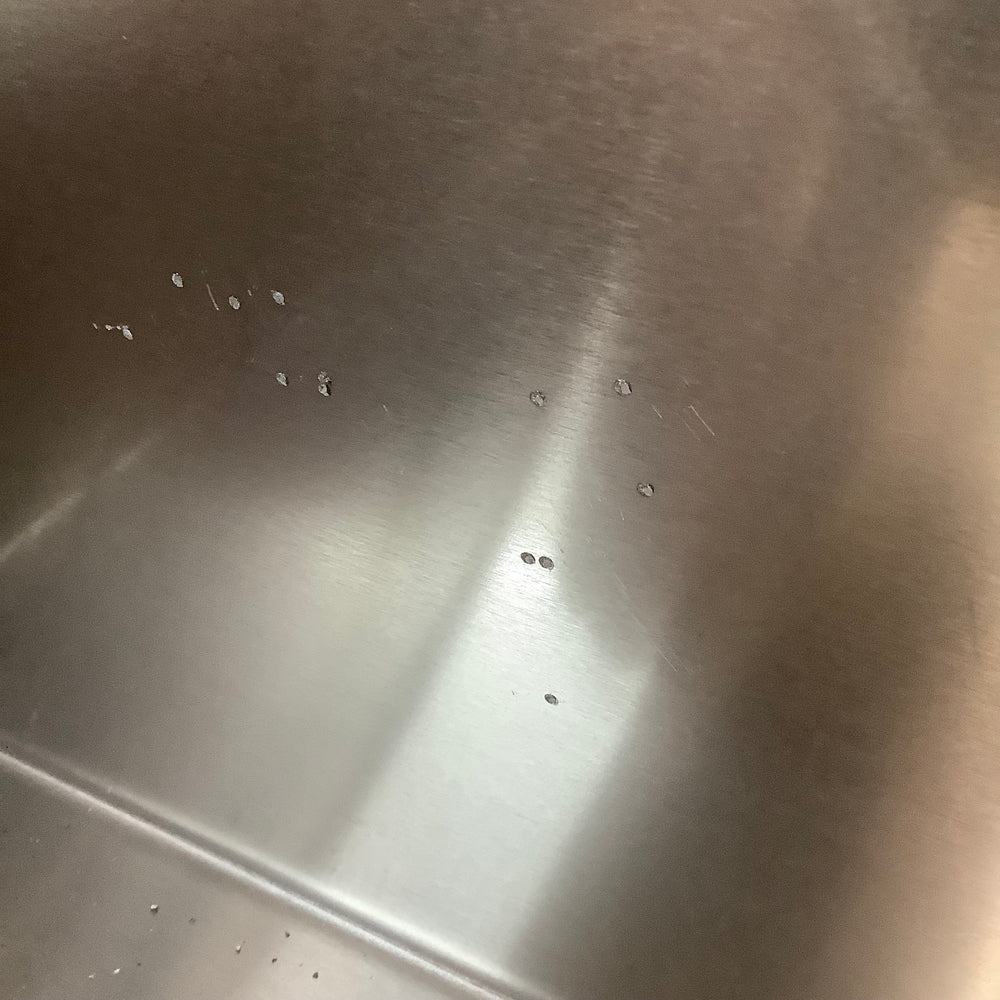 Outlet Cross Bin 13