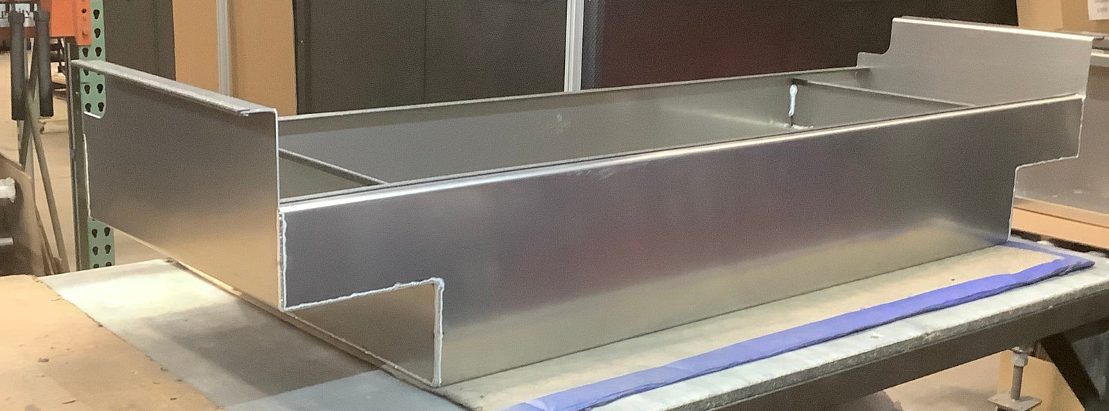 Outlet Cross Bin 13