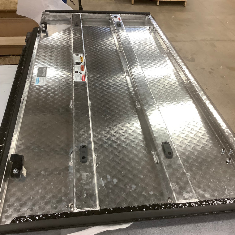 Outlet DiamondBack Switchback