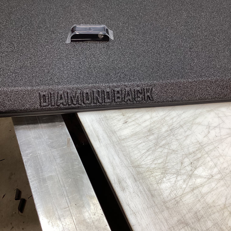 Outlet DiamondBack HD