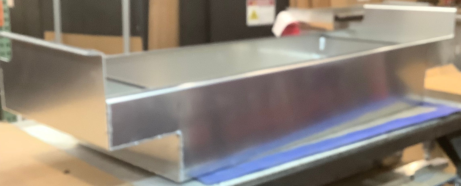 Outlet Cross Bin 13