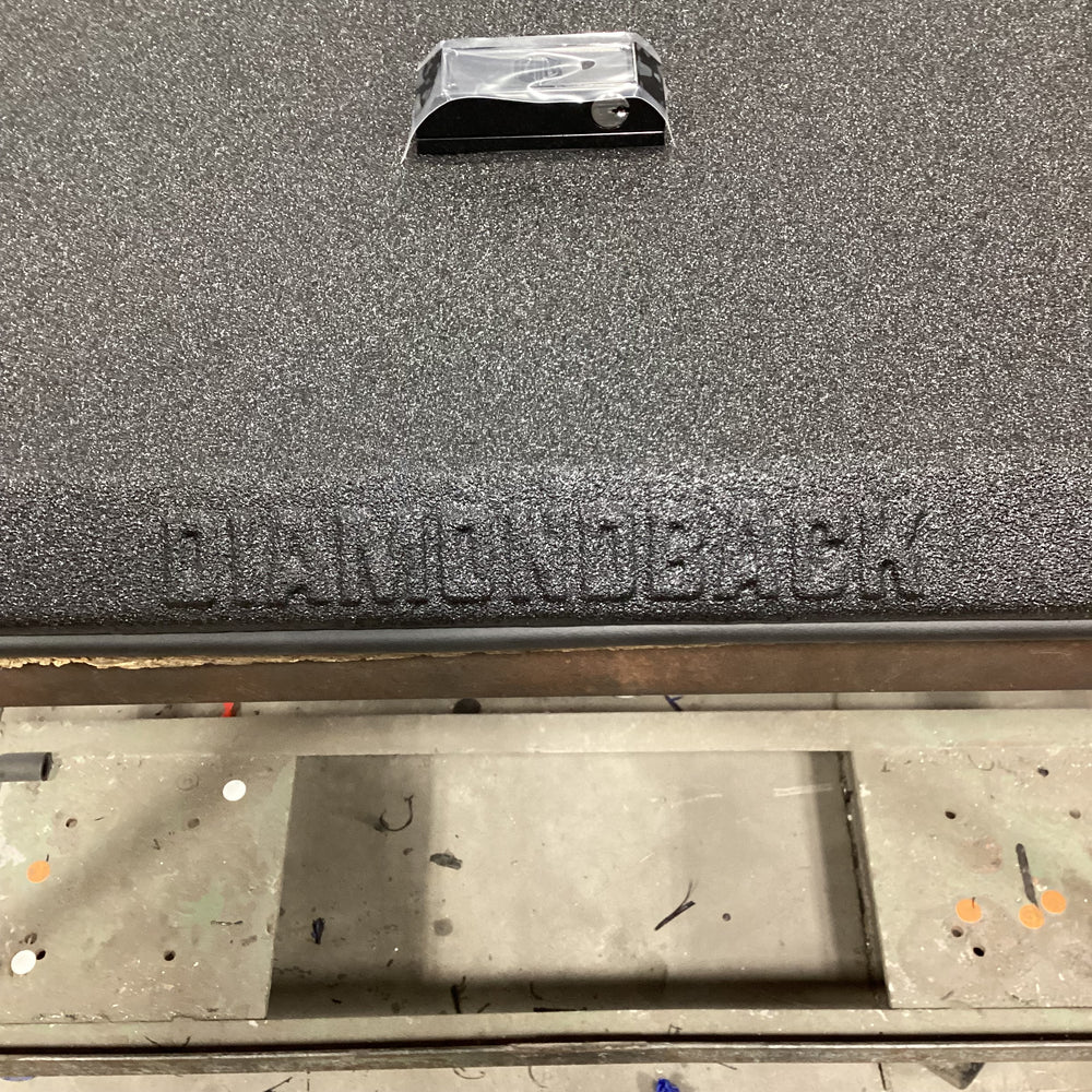 Outlet DiamondBack HD