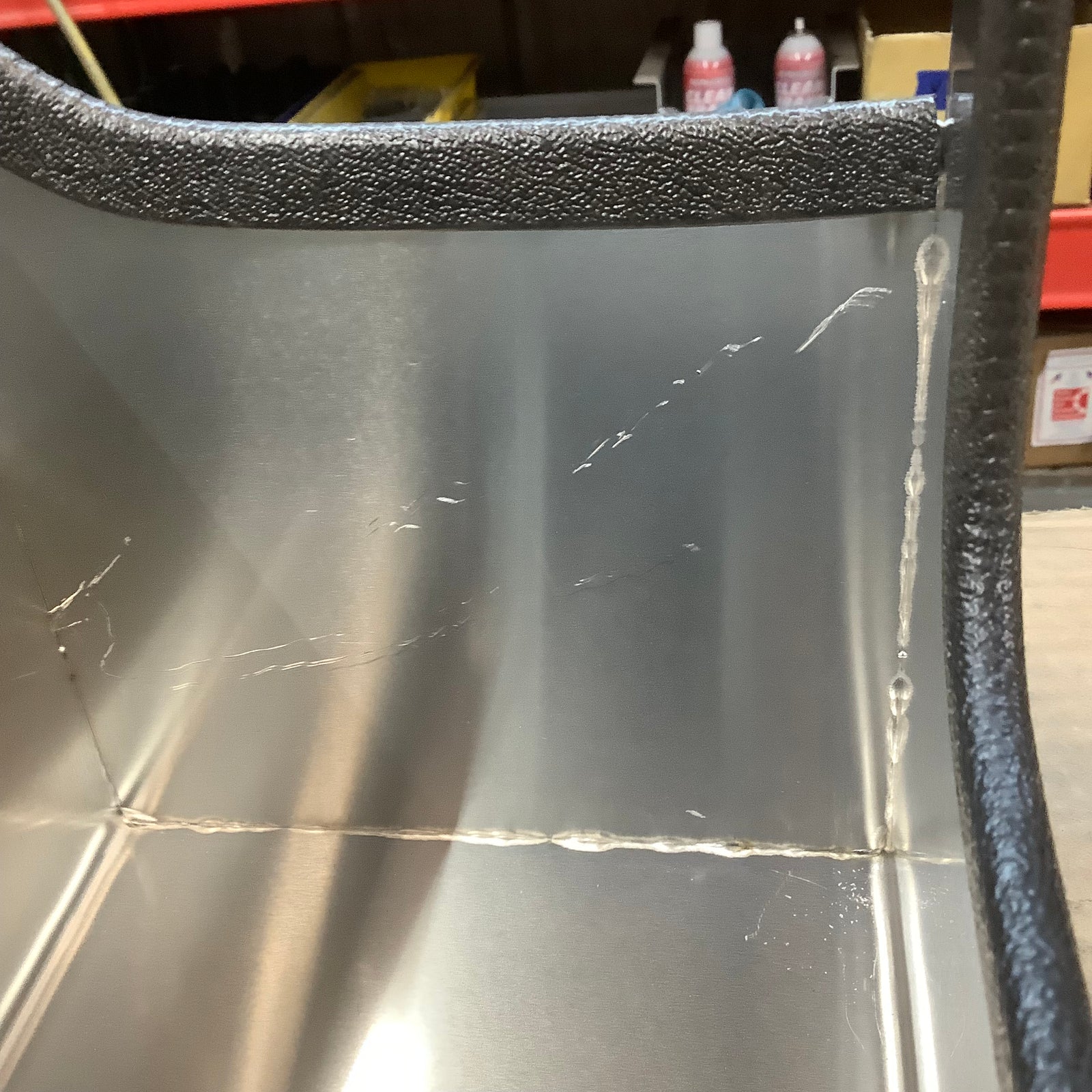 Outlet Cross Bin 4T