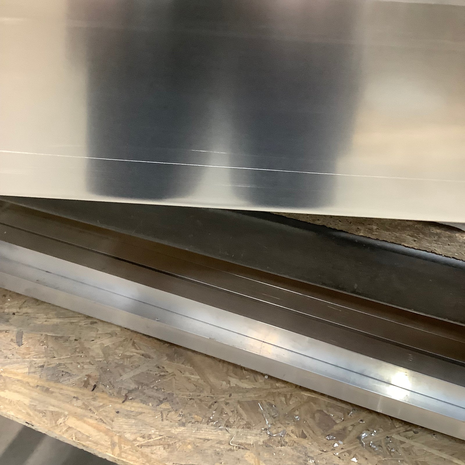 Outlet Wingman Slider Bin