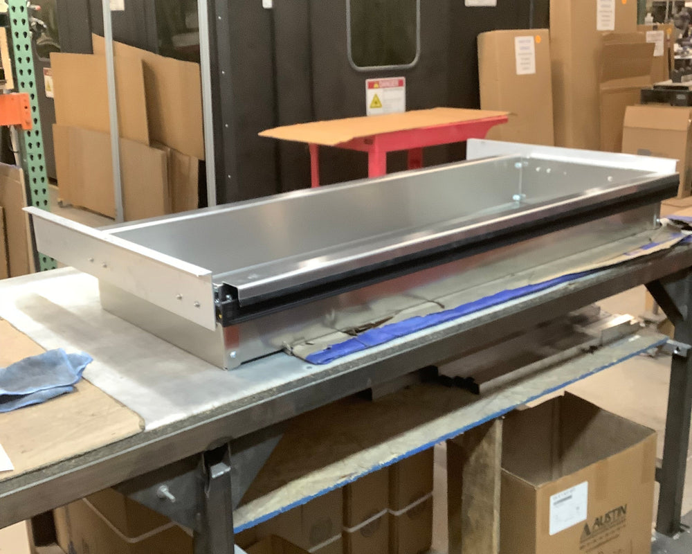 Outlet Wingman Slider Bin