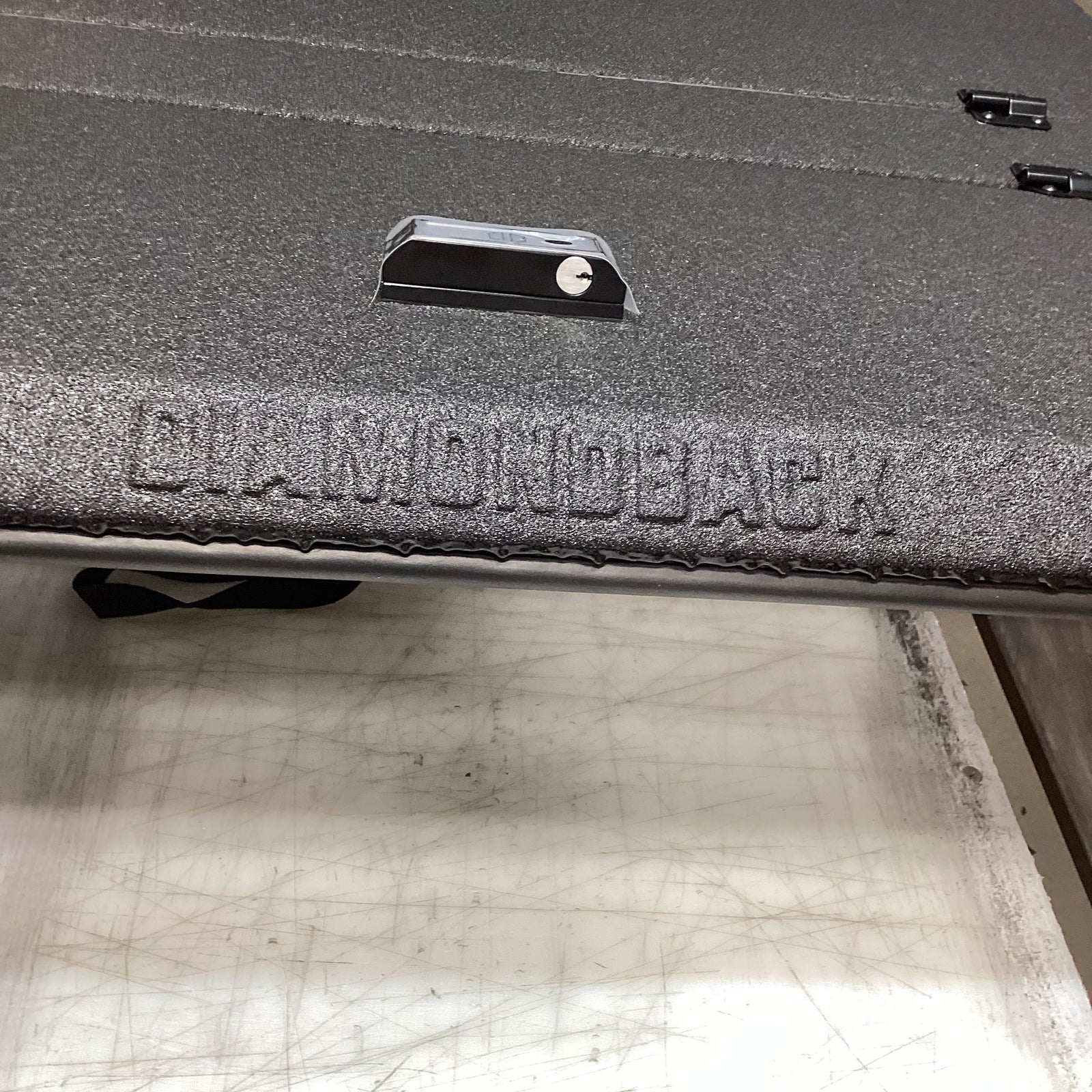 Outlet DiamondBack HD