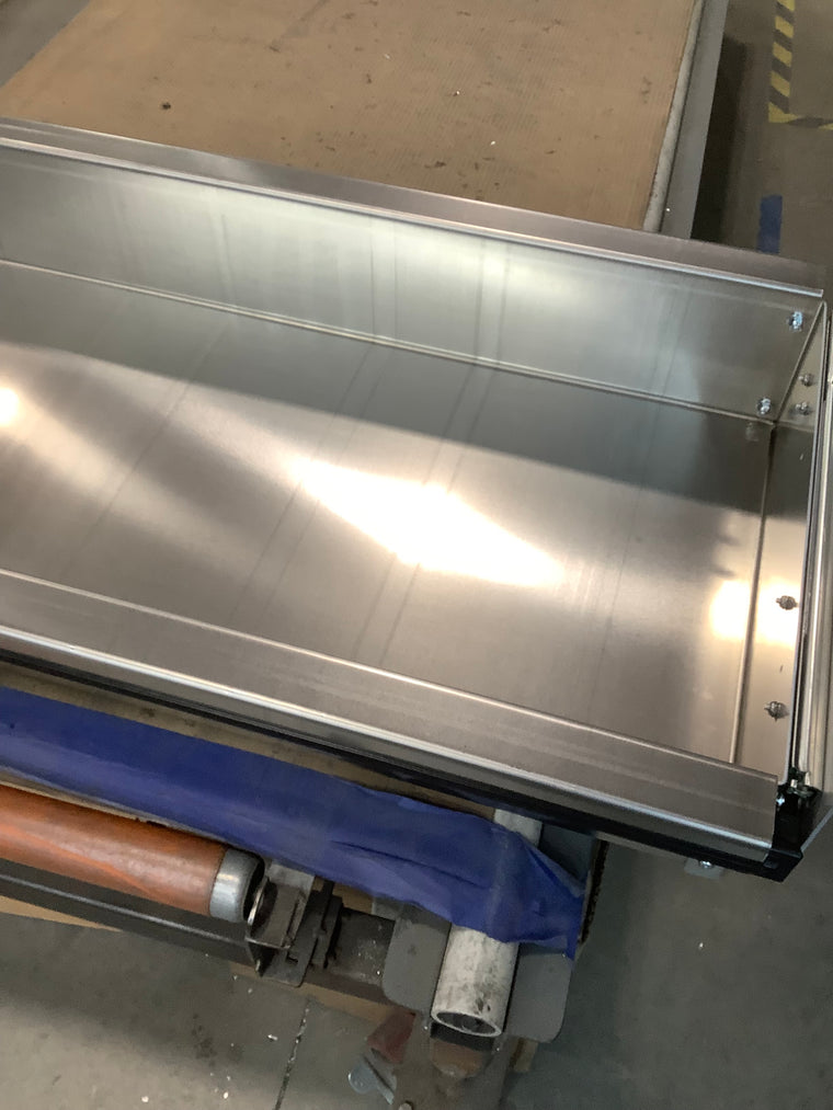 Outlet Wingman Slider Bin