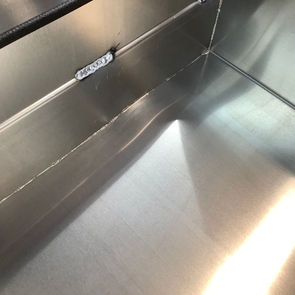 Outlet Cross Bin 13