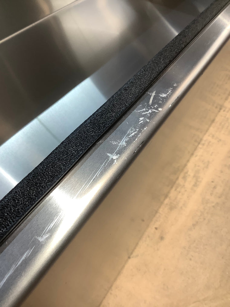 Outlet Cross Bin 13