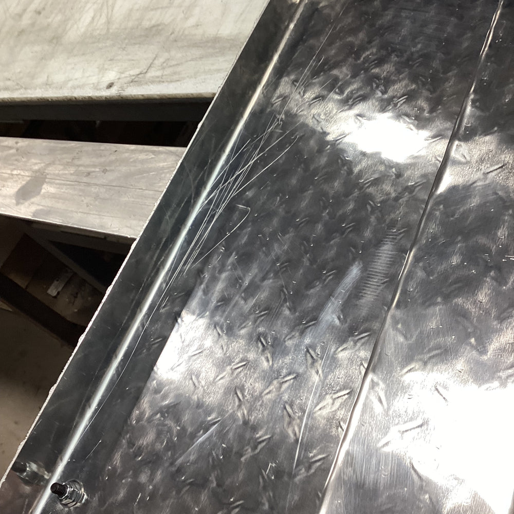 Outlet DiamondBack Switchback