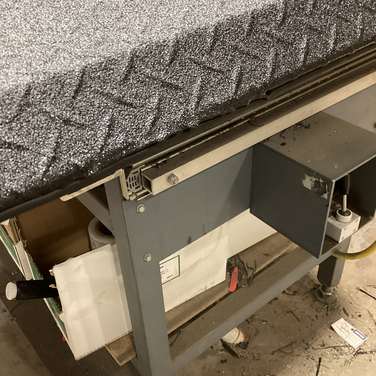 Outlet DiamondBack Switchback