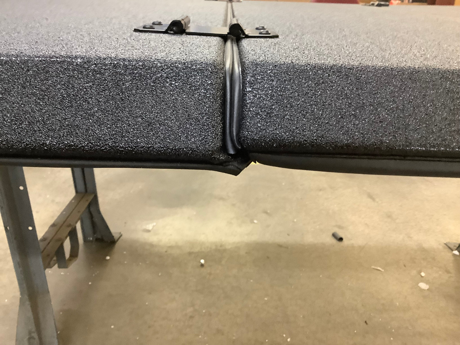 Outlet DiamondBack Switchback