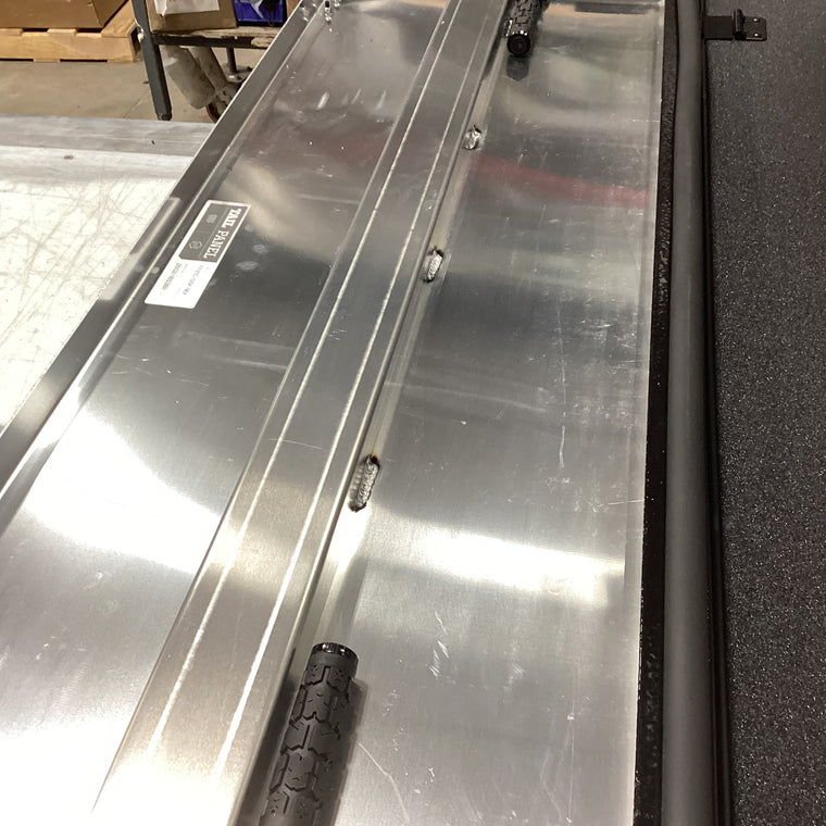 Outlet DiamondBack Switchback