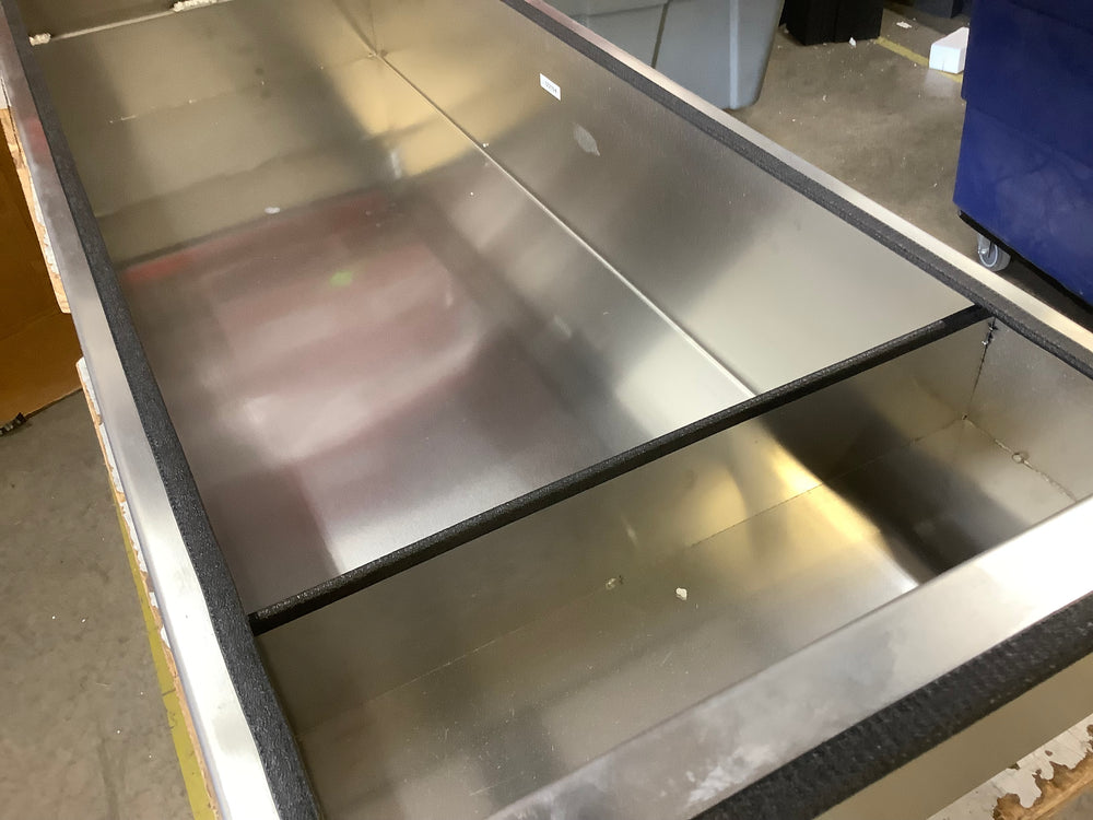 Outlet Cross Bin 13