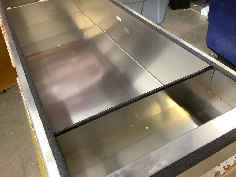 Outlet Cross Bin 13