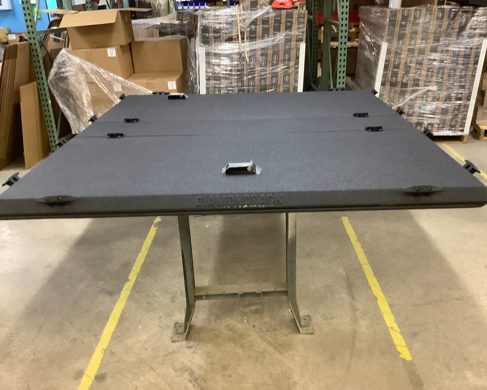 Outlet DiamondBack HD