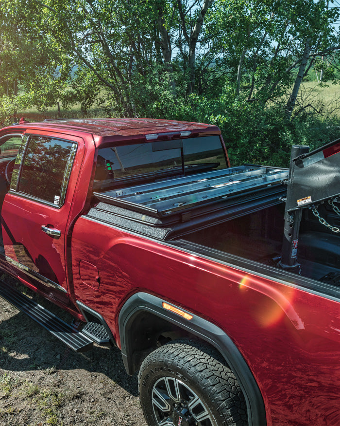 GMC Sierra Heavy Duty Tonneau Cover Gooseneck Towing