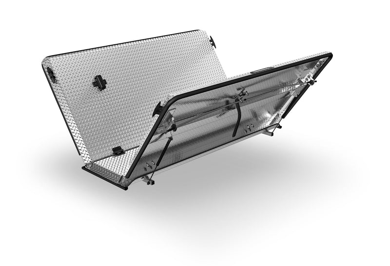 DiamondBack SE lightweight aluminum truck bed cover for light-duty fleets.